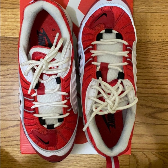 Women’s red Nike Air Max 98 - Picture 4 of 5